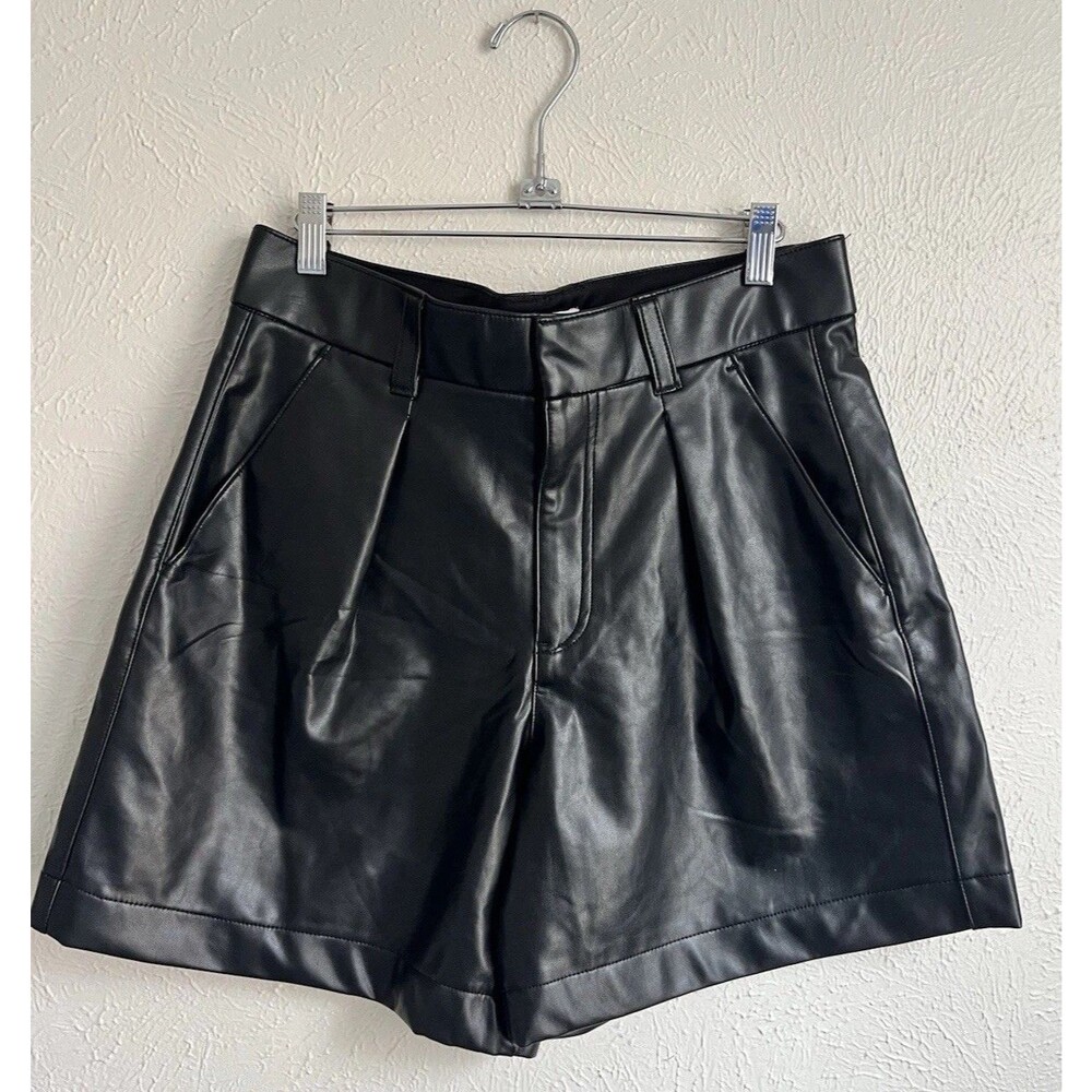 Abercrombie & Fitch Vegan Leather Shorts Women’s Medium Black High Rise Pleated
